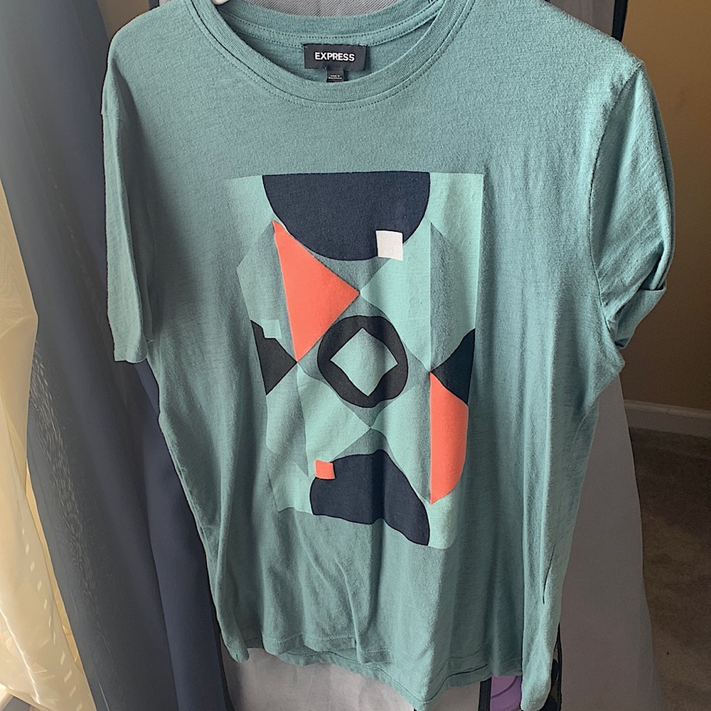 Express Geometrical Tee